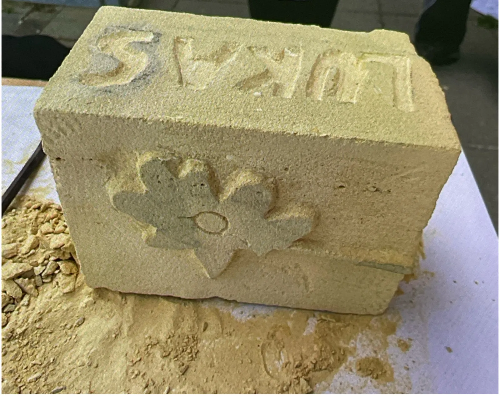 Foto zum Beitrag „Kleine Steinmetze im Familienzentrum“
